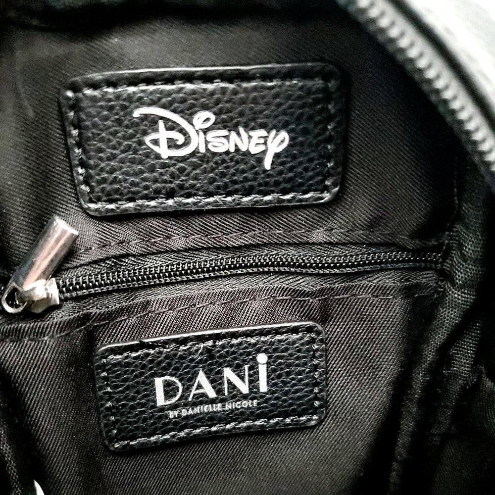 Disney DANI by Danielle Nicole  Minnie Mouse Crossbody Bag Black - Picture 9 of 12